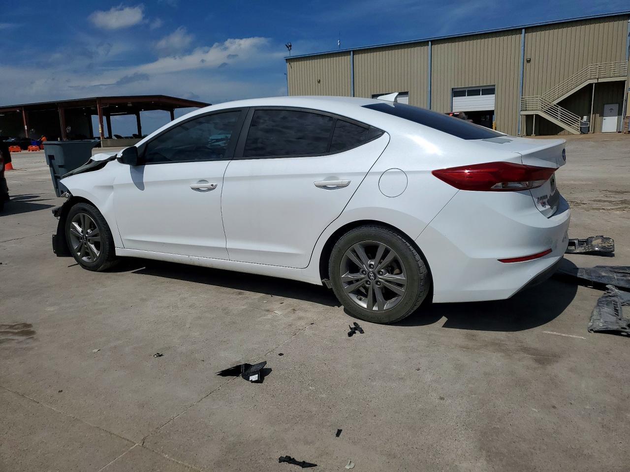2018 Hyundai Elantra Sel - Фото 2