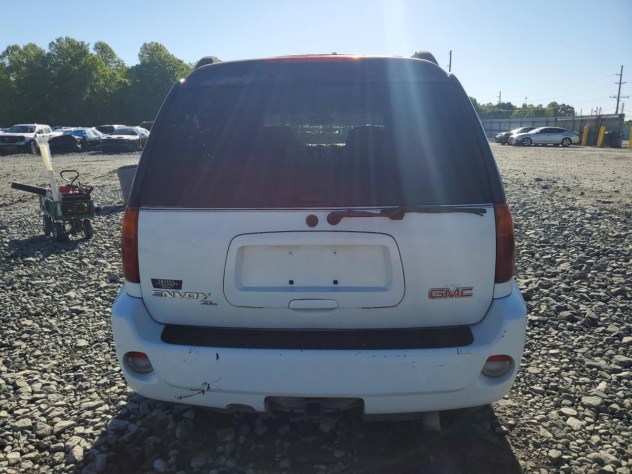 2006 GMC Envoy Denali Xl - Image 6