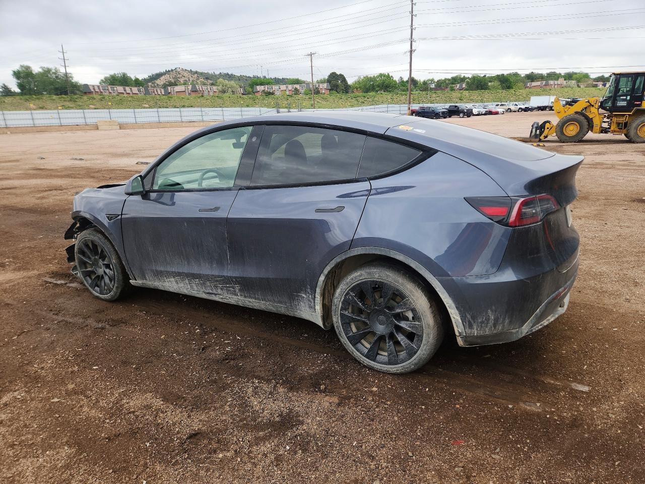2023 Tesla Model Y - Фото 2
