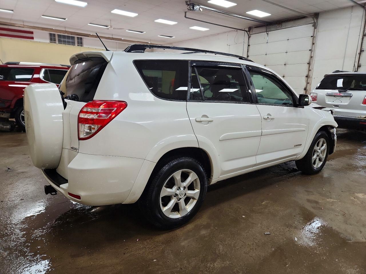 2012 Toyota Rav4 Limited - Фото 3