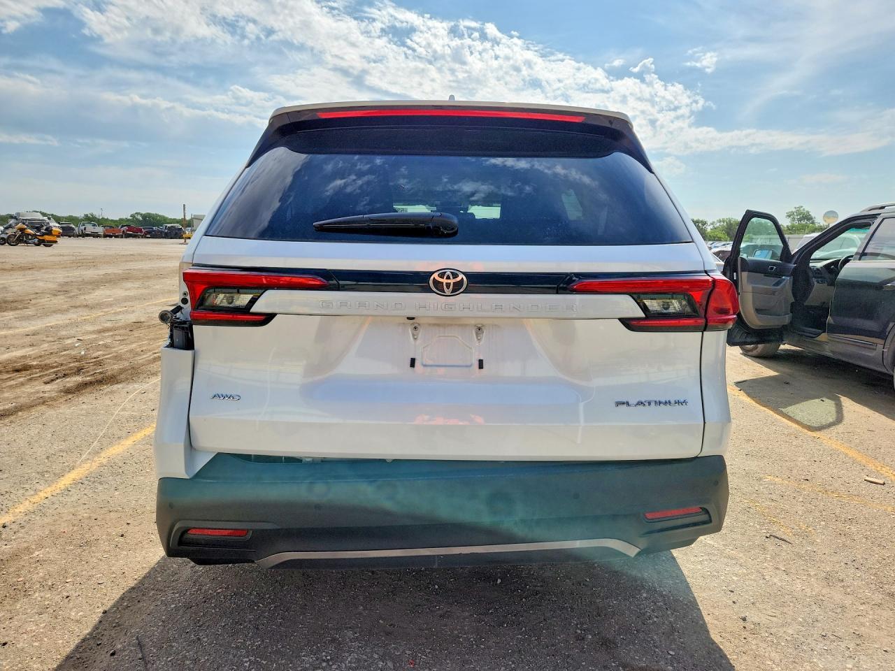 2024 Toyota Grand Highlander Platinum - Фото 6