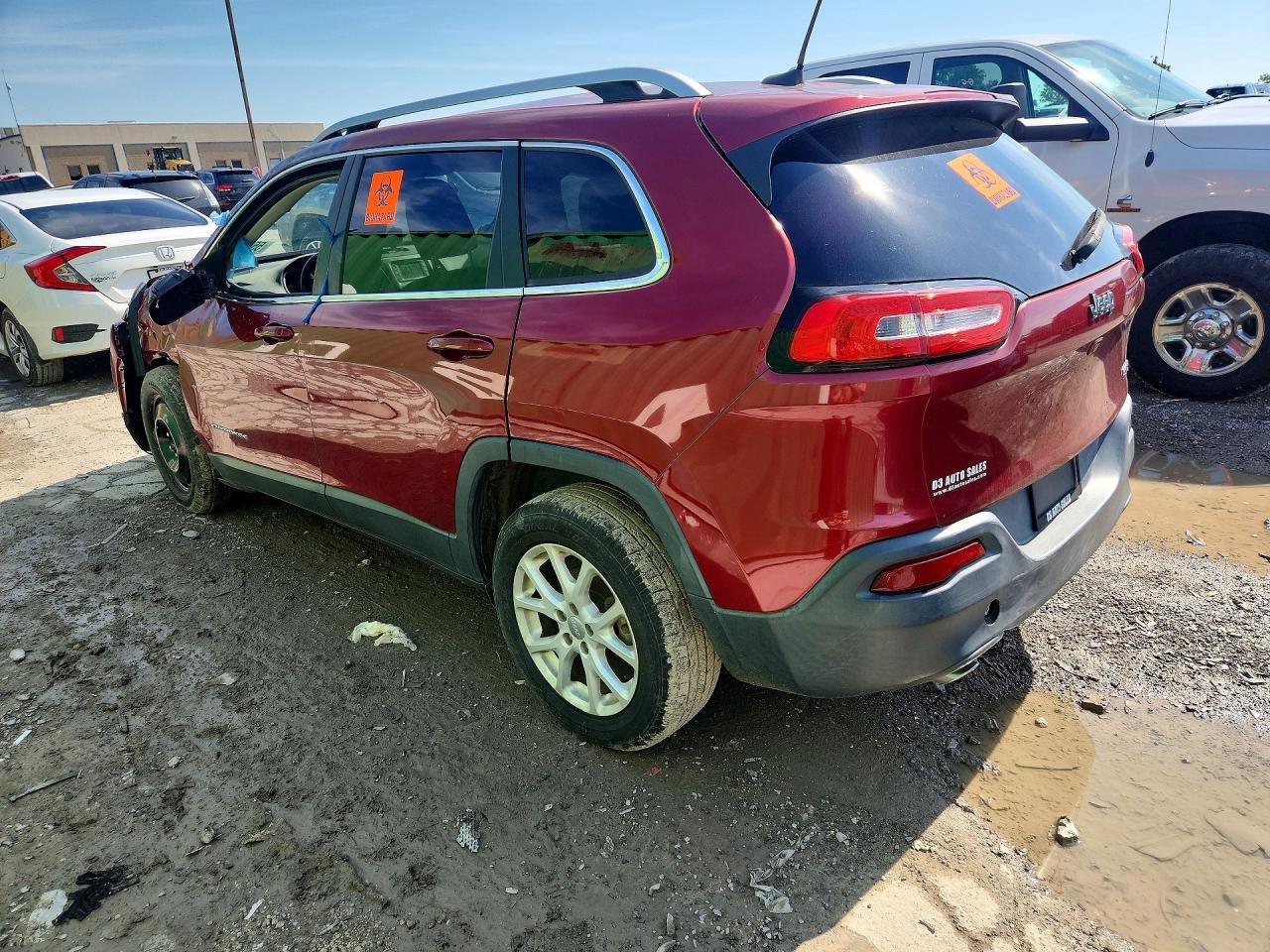 2016 Jeep Cherokee Latitude - Image 2