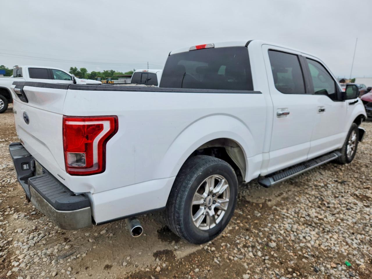 2016 Ford F150 Supercrew - Image 3