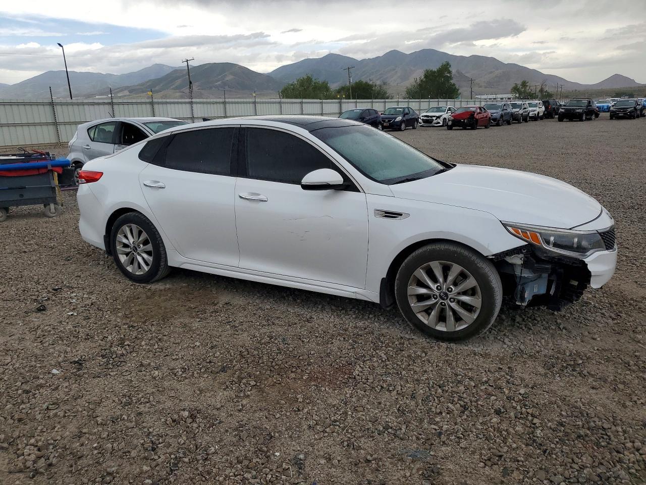 2016 Kia Optima Ex - Image 4
