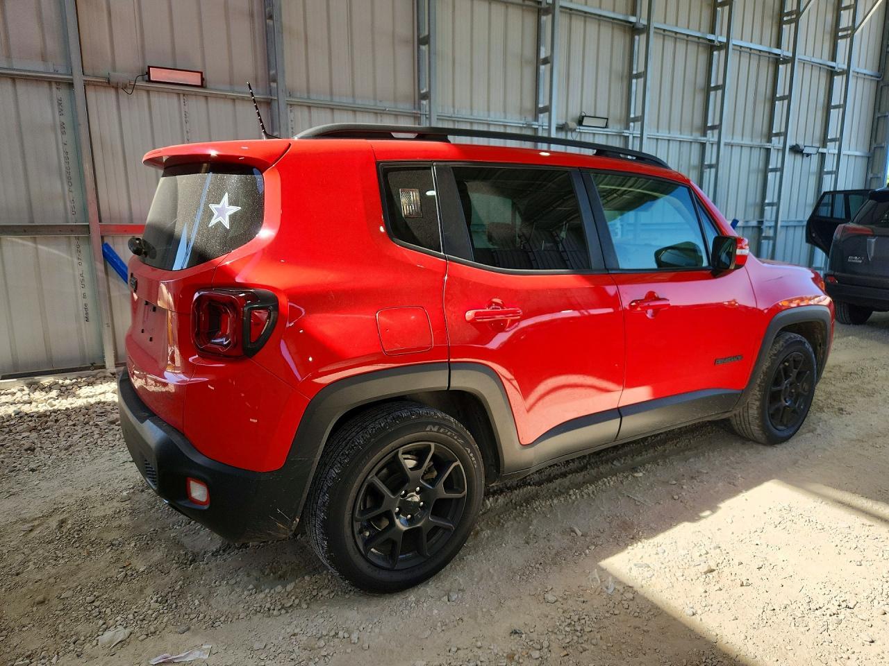 2020 Jeep Renegade Latitude - Фото 3