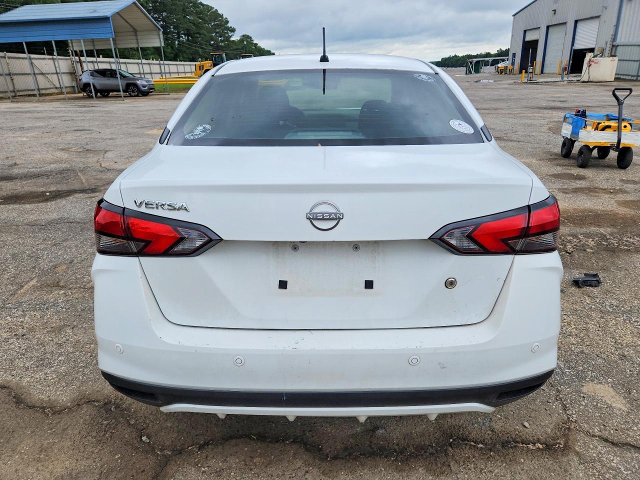 2025 Nissan Versa S - Image 6