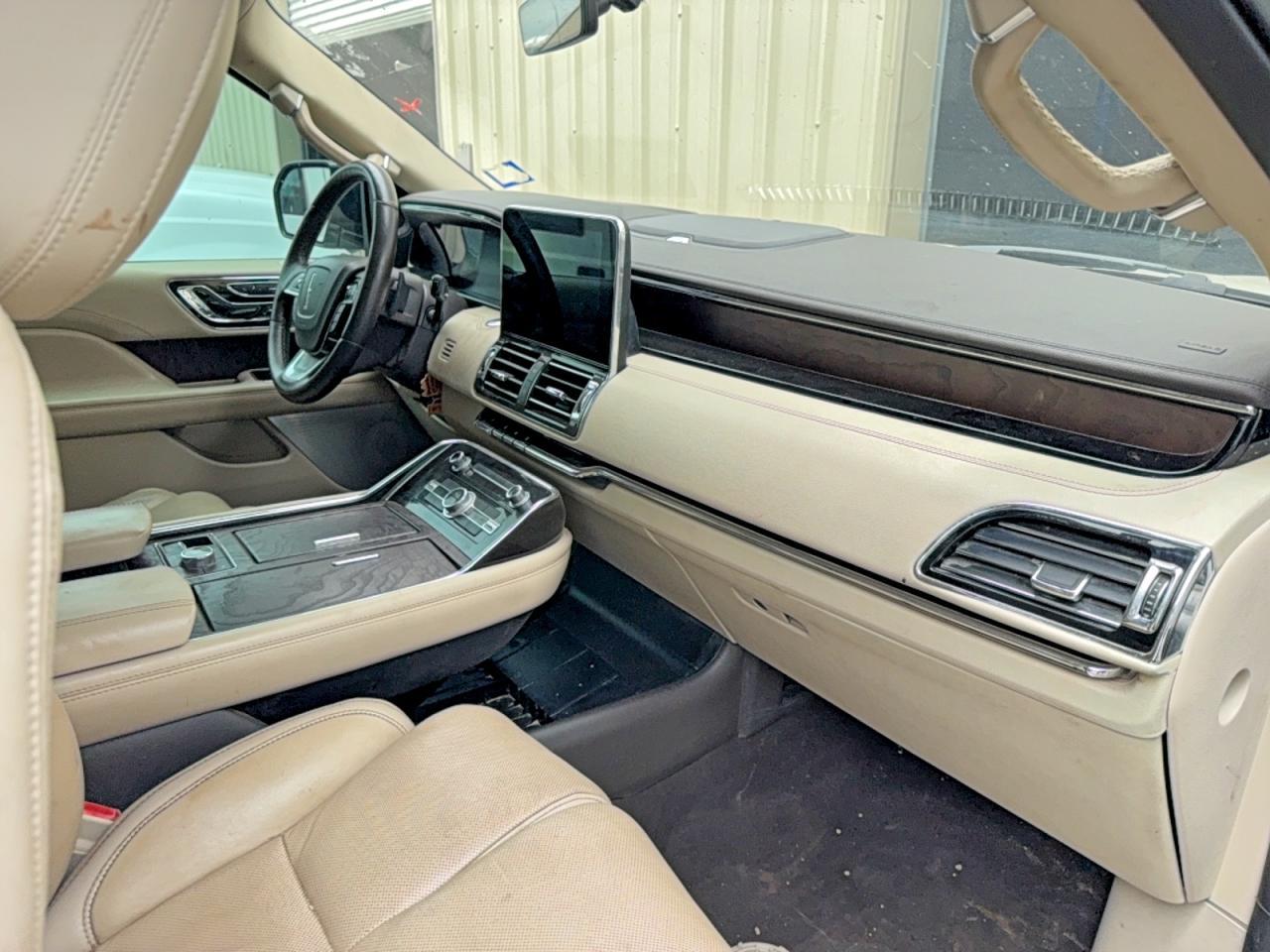 2020 Lincoln Navigator Reserve L - Image 5