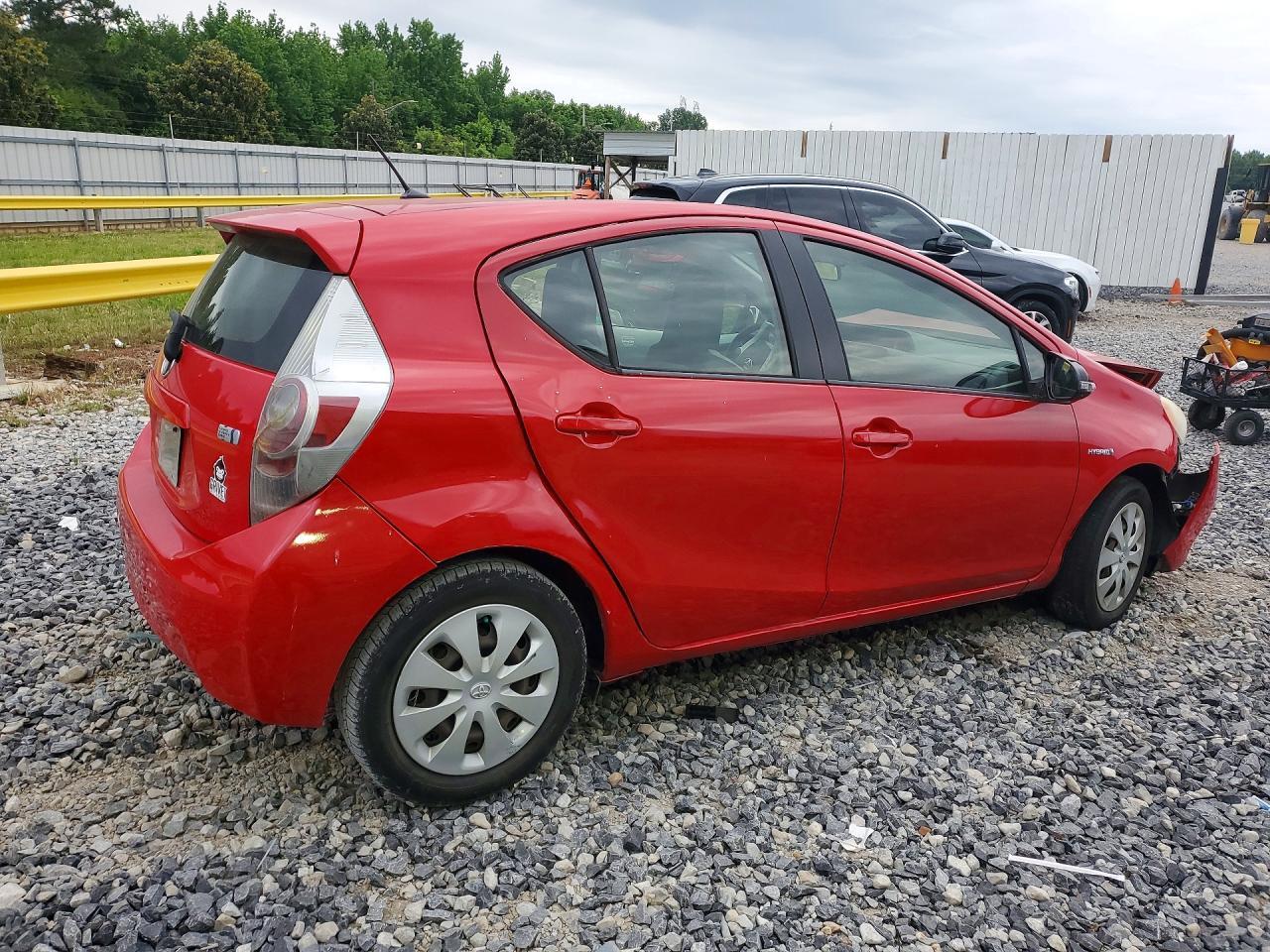 2013 Toyota Prius C One - Фото 3
