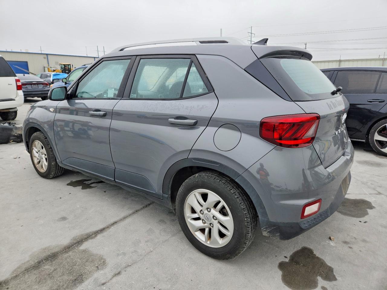2020 Hyundai Venue - Image 2