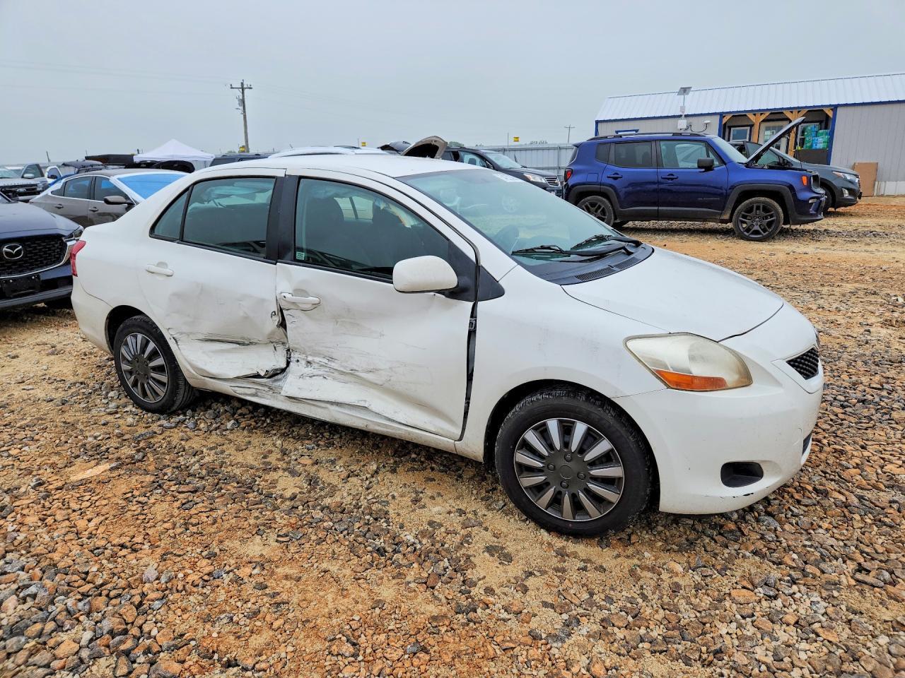 2009 Toyota Yaris Base - Image 4