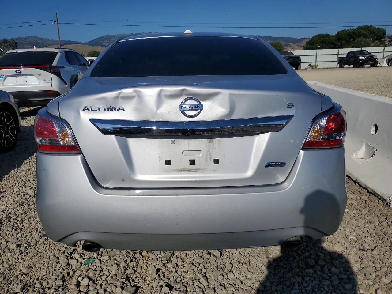 2014 Nissan Altima 2.5 S - Image 6