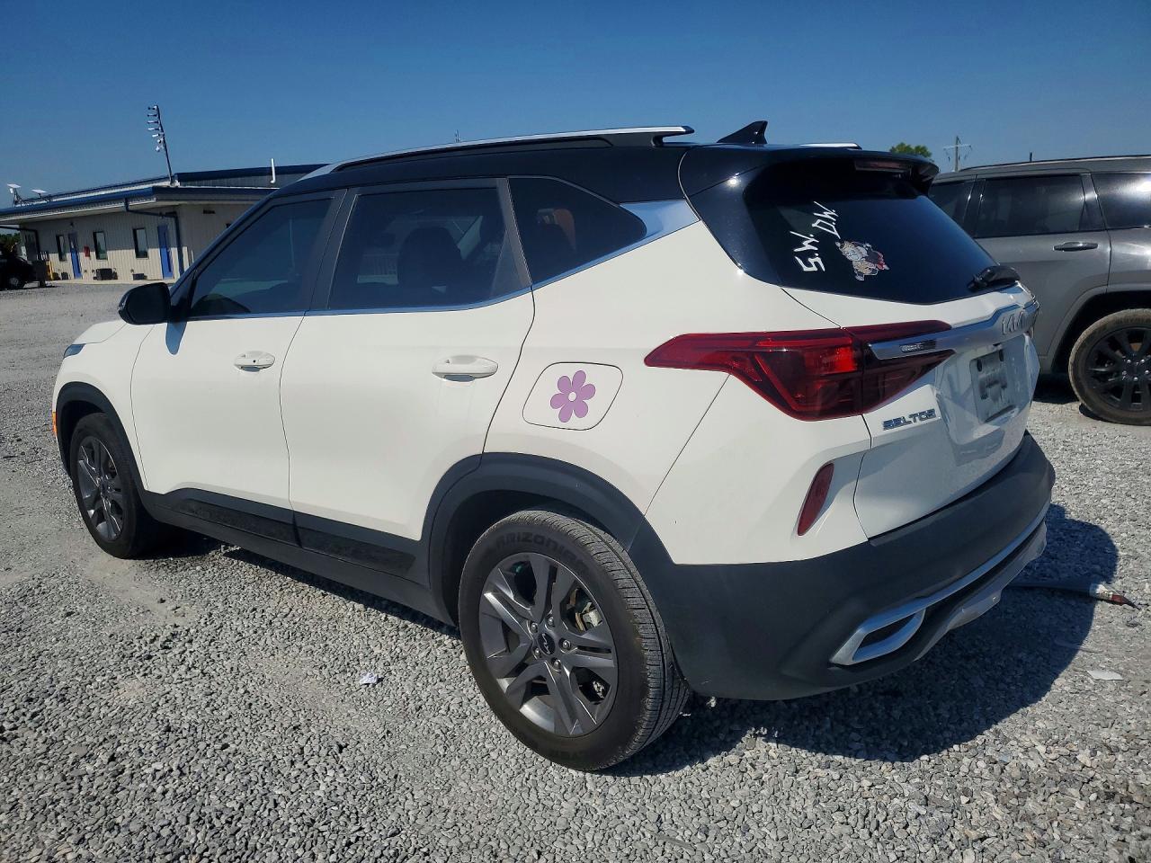 2022 Kia Seltos S - Image 2