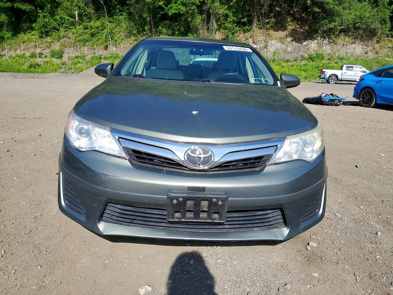 2013 Toyota Camry Le - Фото 5