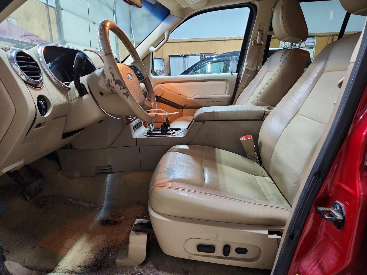 2010 Ford Explorer Eddie Bauer - Image 7