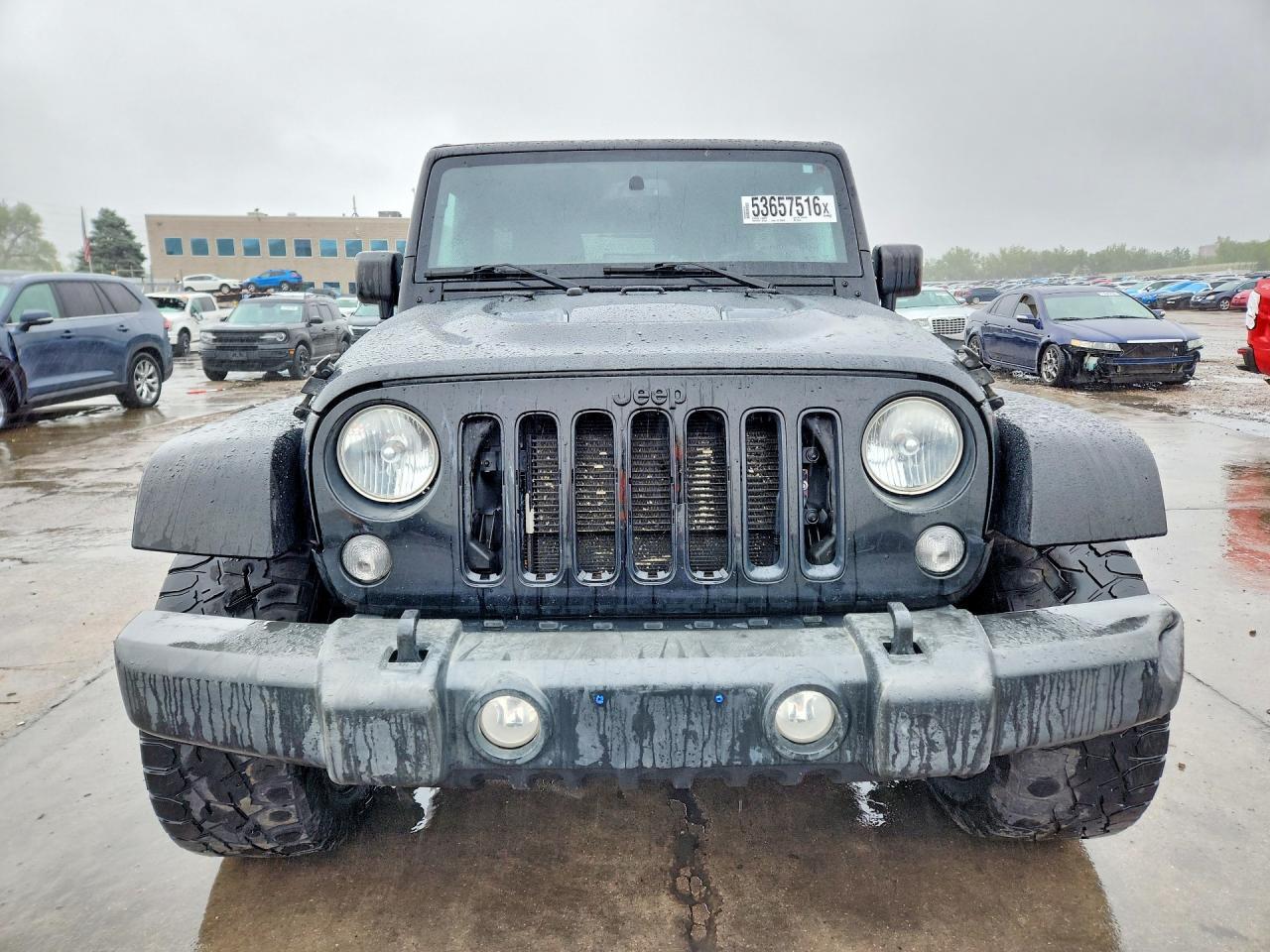 2015 Jeep Wrangler Unlimited Sahara - Image 5