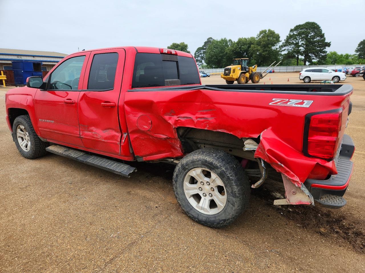2016 Chevrolet Silverado K1500 Lt - Image 2