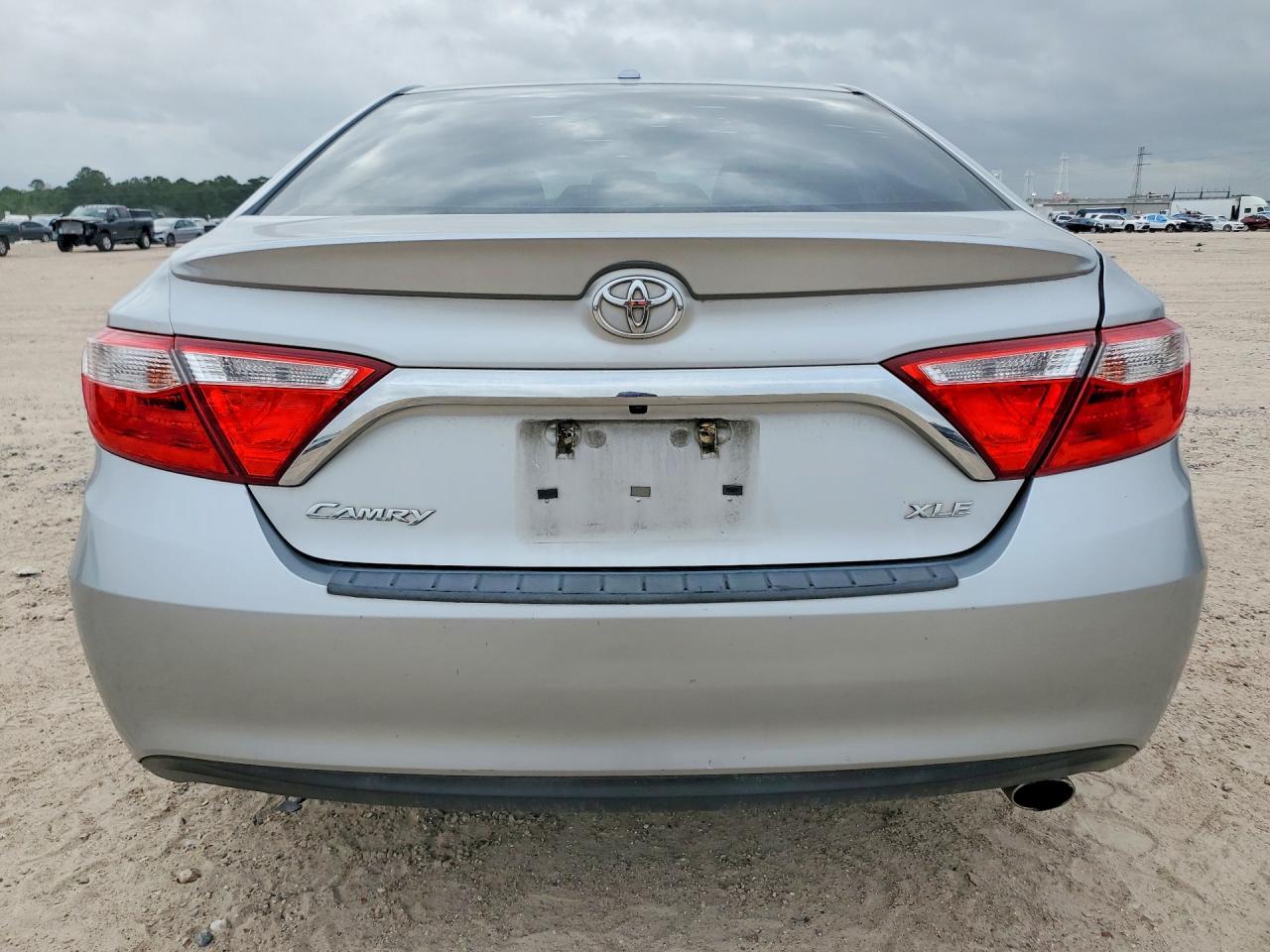 2017 Toyota Camry Xle - Фото 6
