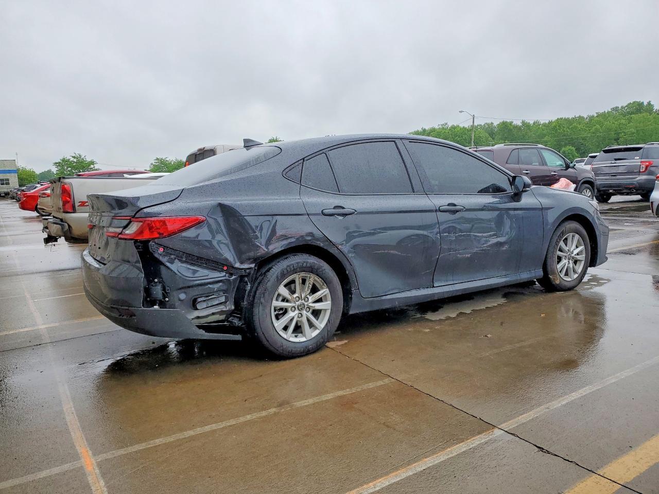 2026 Toyota Camry Le - Фото 3