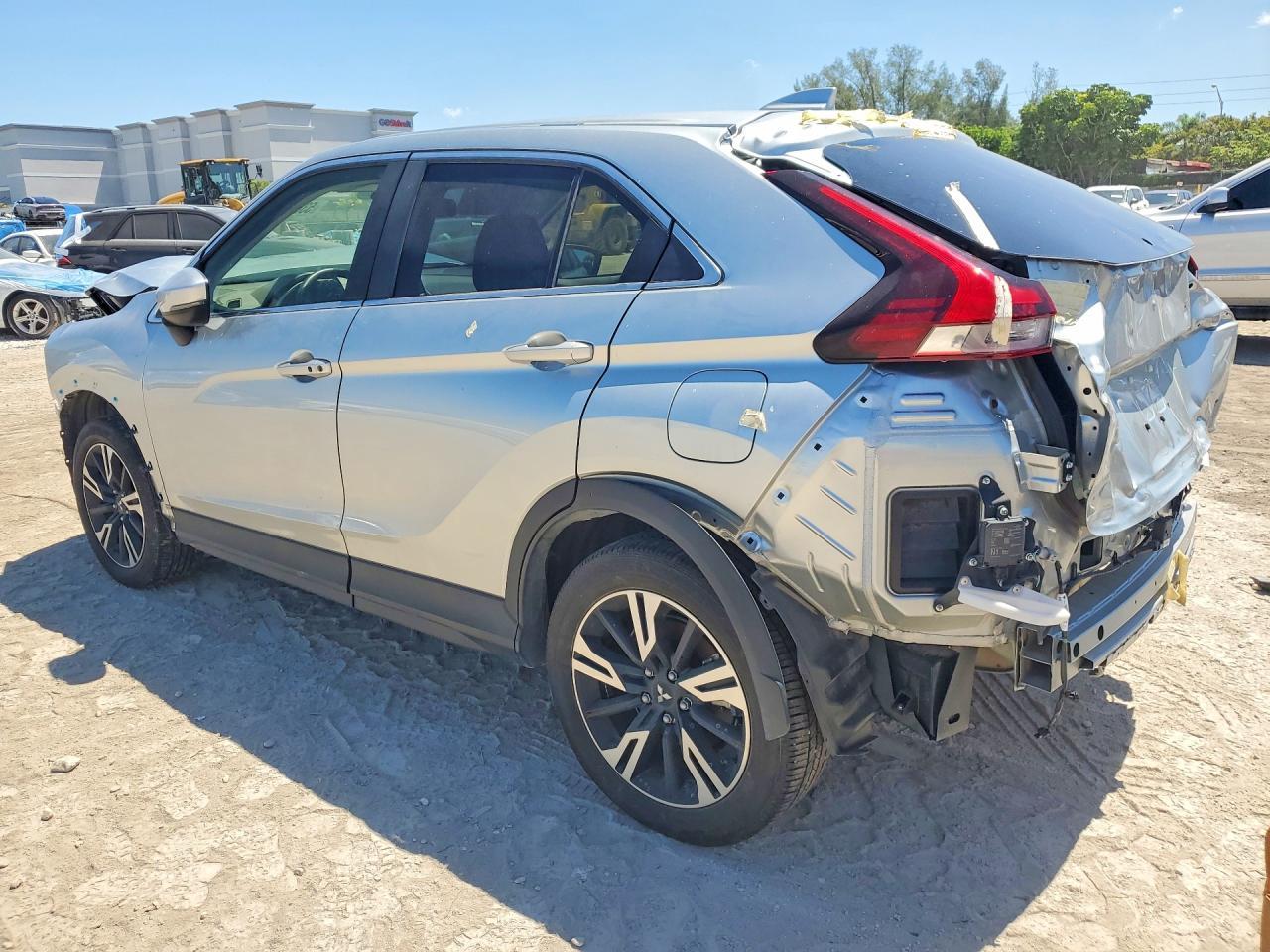2024 Mitsubishi Eclipse Cross Se - Фото 2