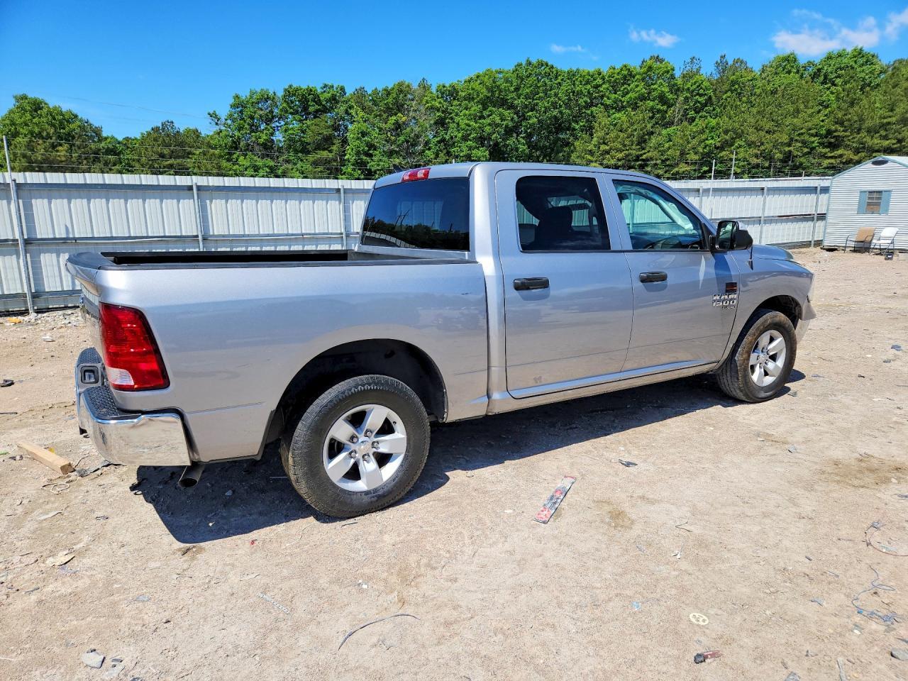 2022 Ram 1500 Classic Slt - Фото 3