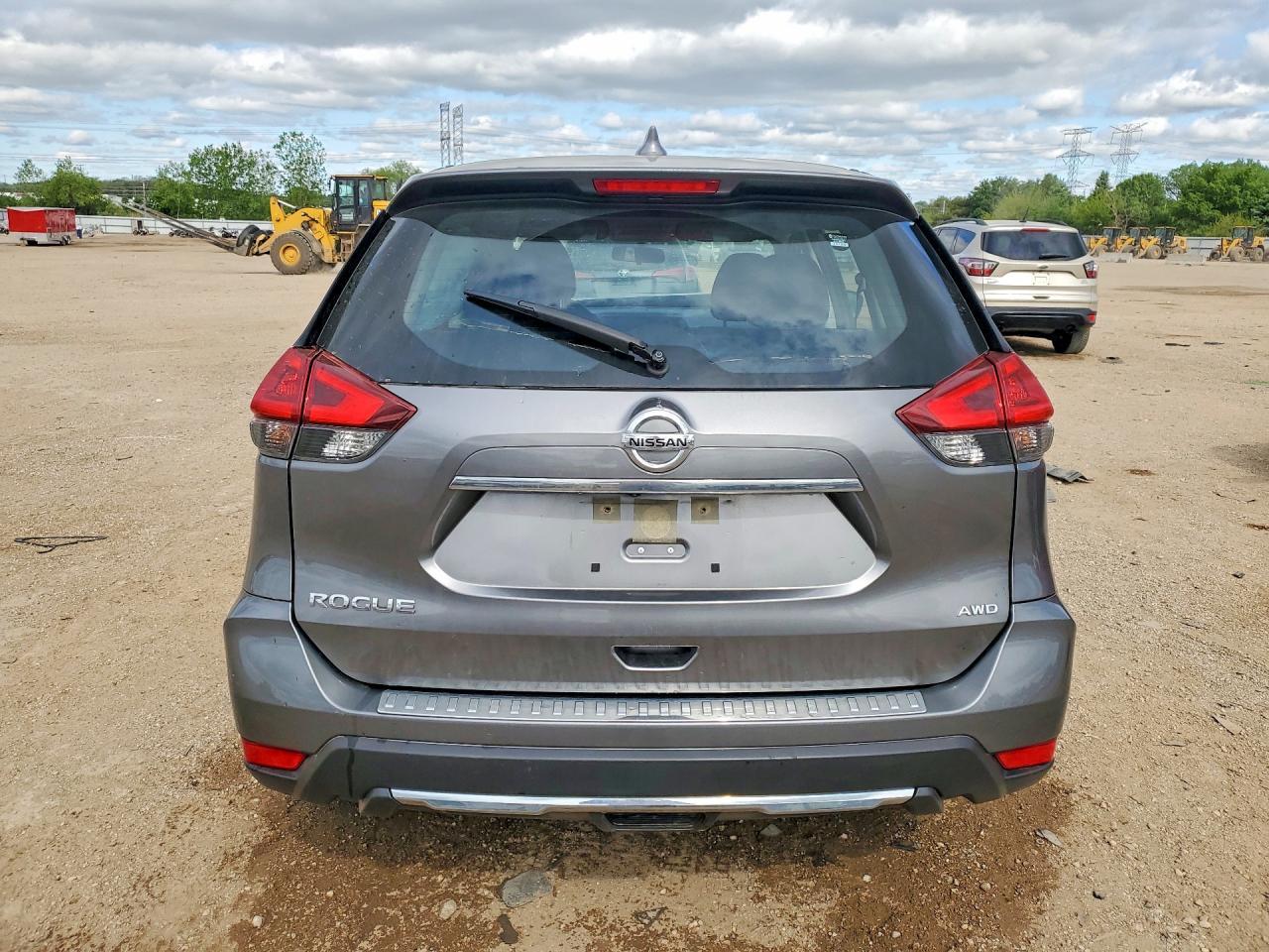 2018 Nissan Rogue S - Image 6