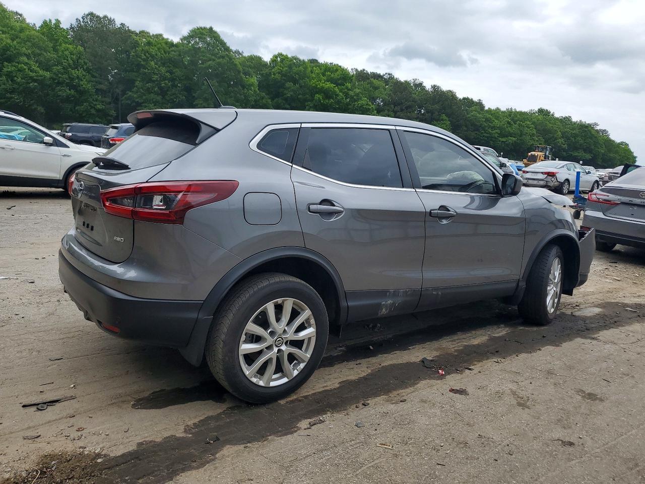 2021 Nissan Rogue Sport S - Image 3