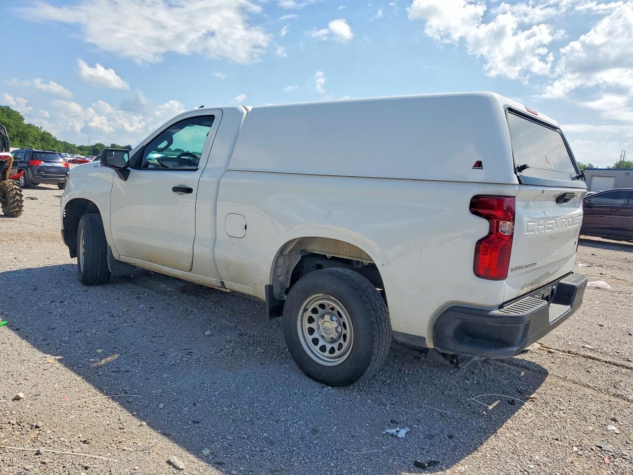 2023 Chevrolet Silverado C1500 - Фото 2