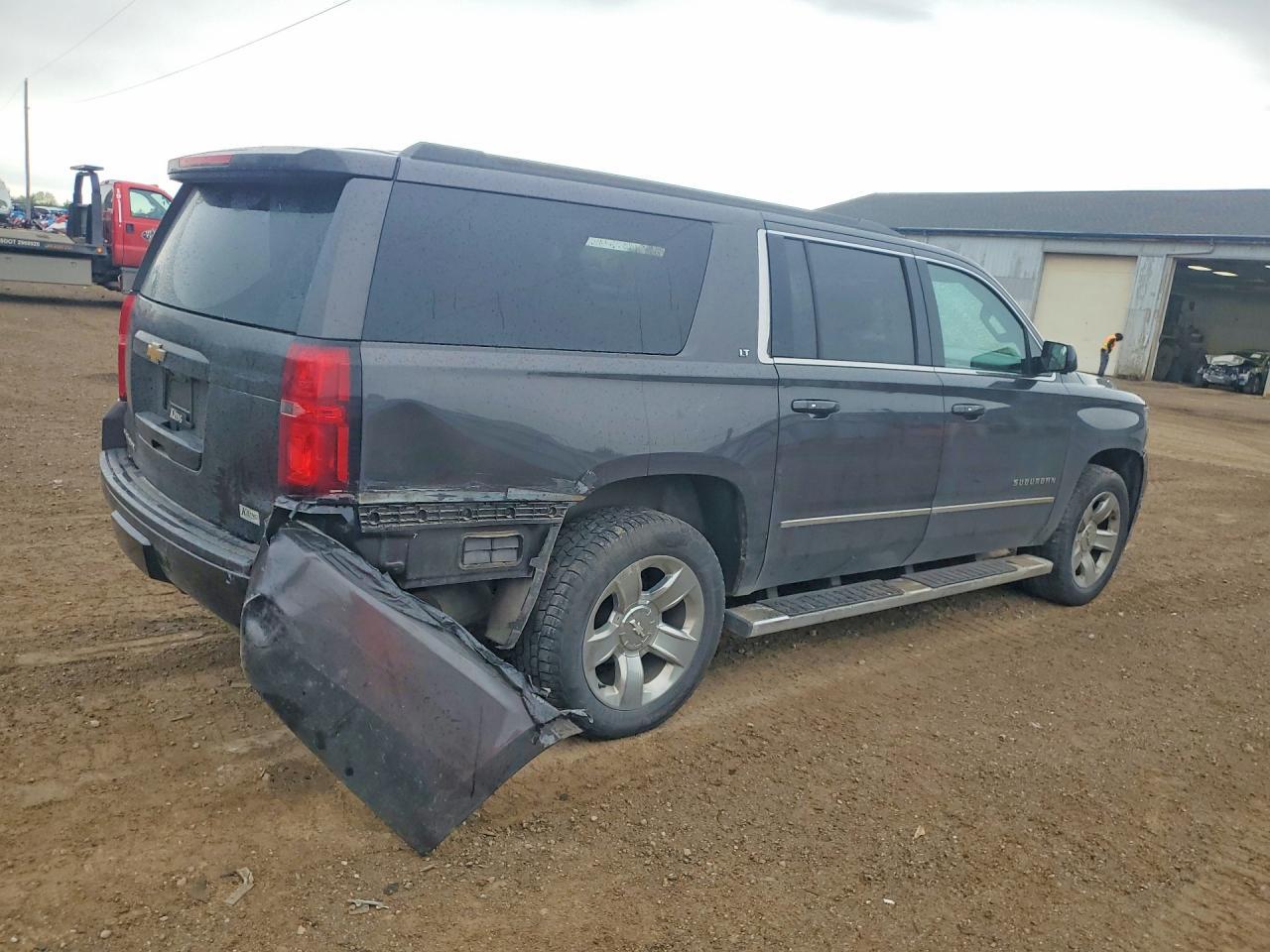 2018 Chevrolet Suburban 1500 Lt 4D - Image 3
