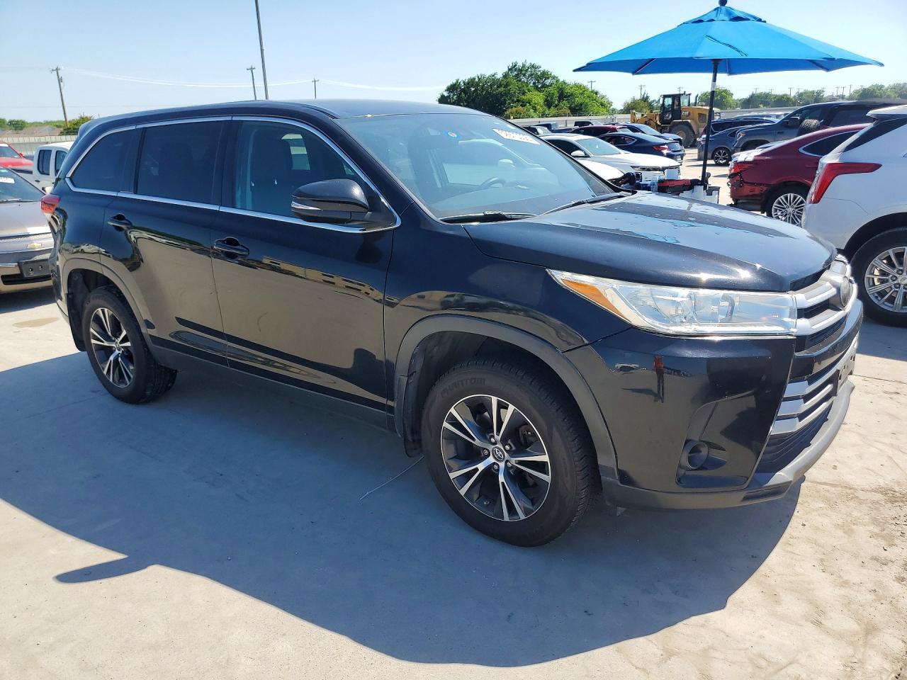 2019 Toyota Highlander Le - Фото 4