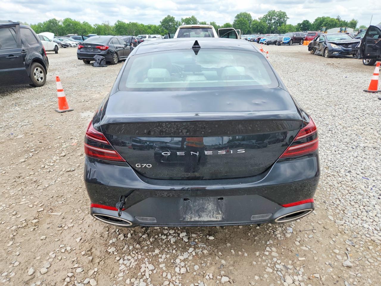 2025 Genesis G70 2.5T Standard - Фото 6