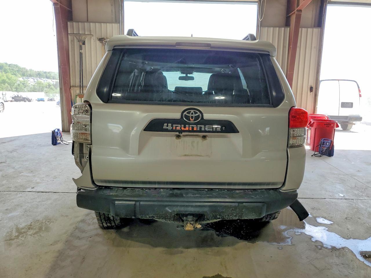2012 Toyota 4Runner Trail - Image 6