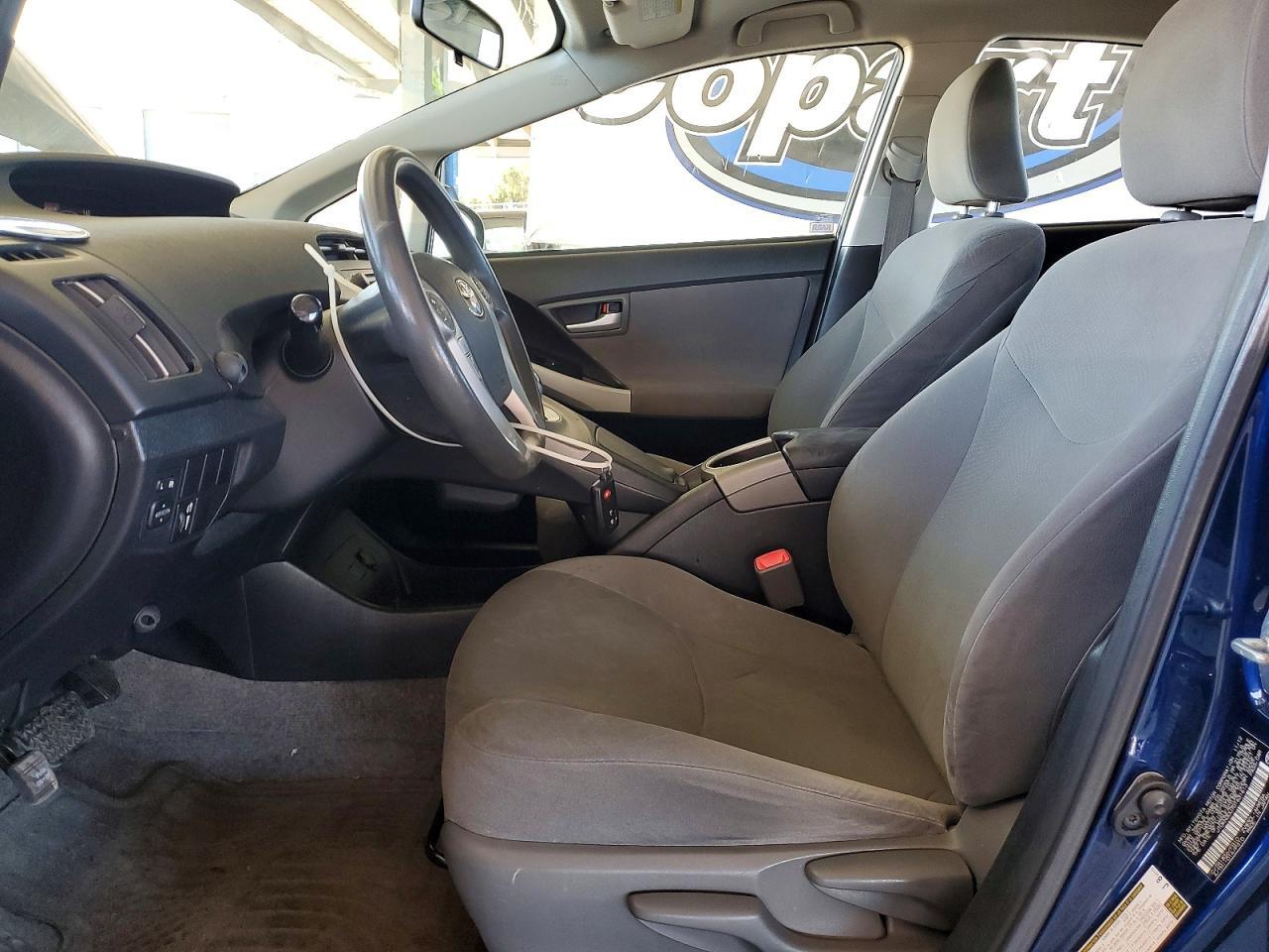 2013 Toyota Prius Three - Фото 7