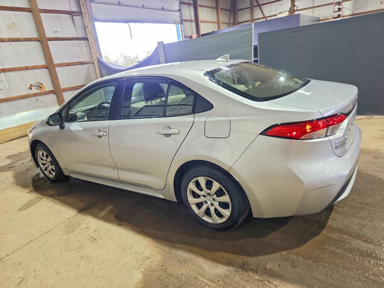 2020 Toyota Corolla Le - Фото 2