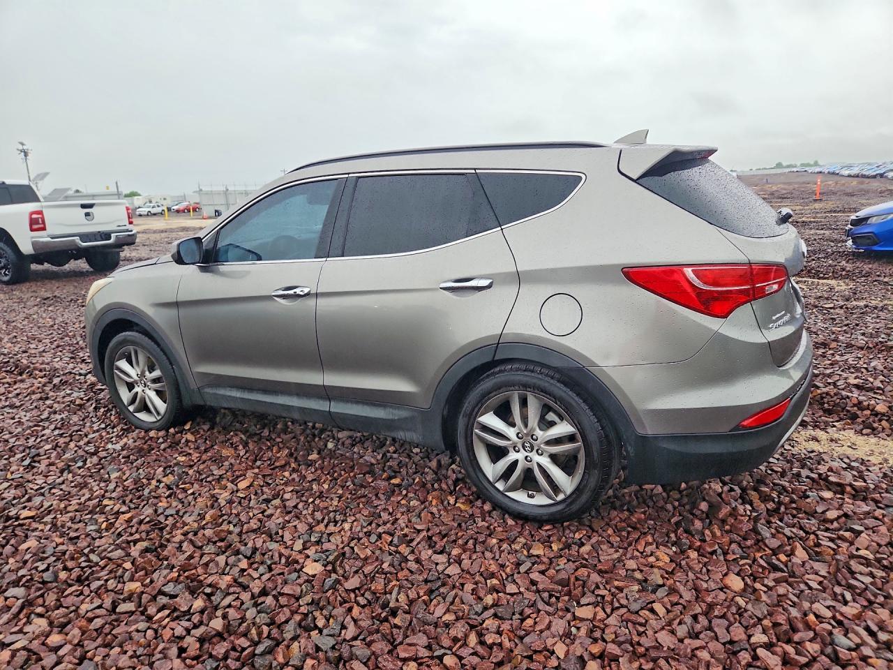 2013 Hyundai Santa Fe Sport 2.0T - Image 2