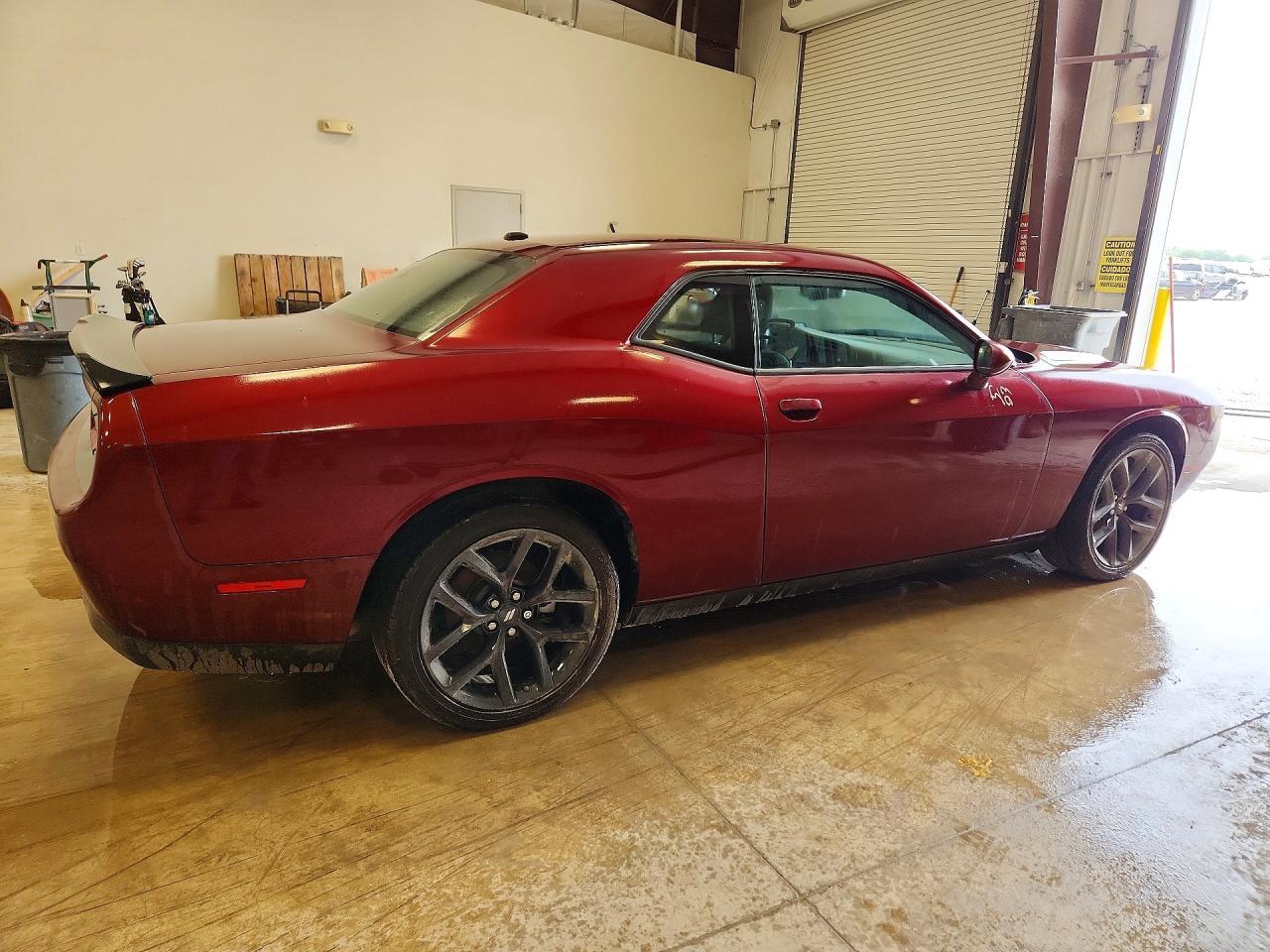 2021 Dodge Challenger Sxt - Image 3