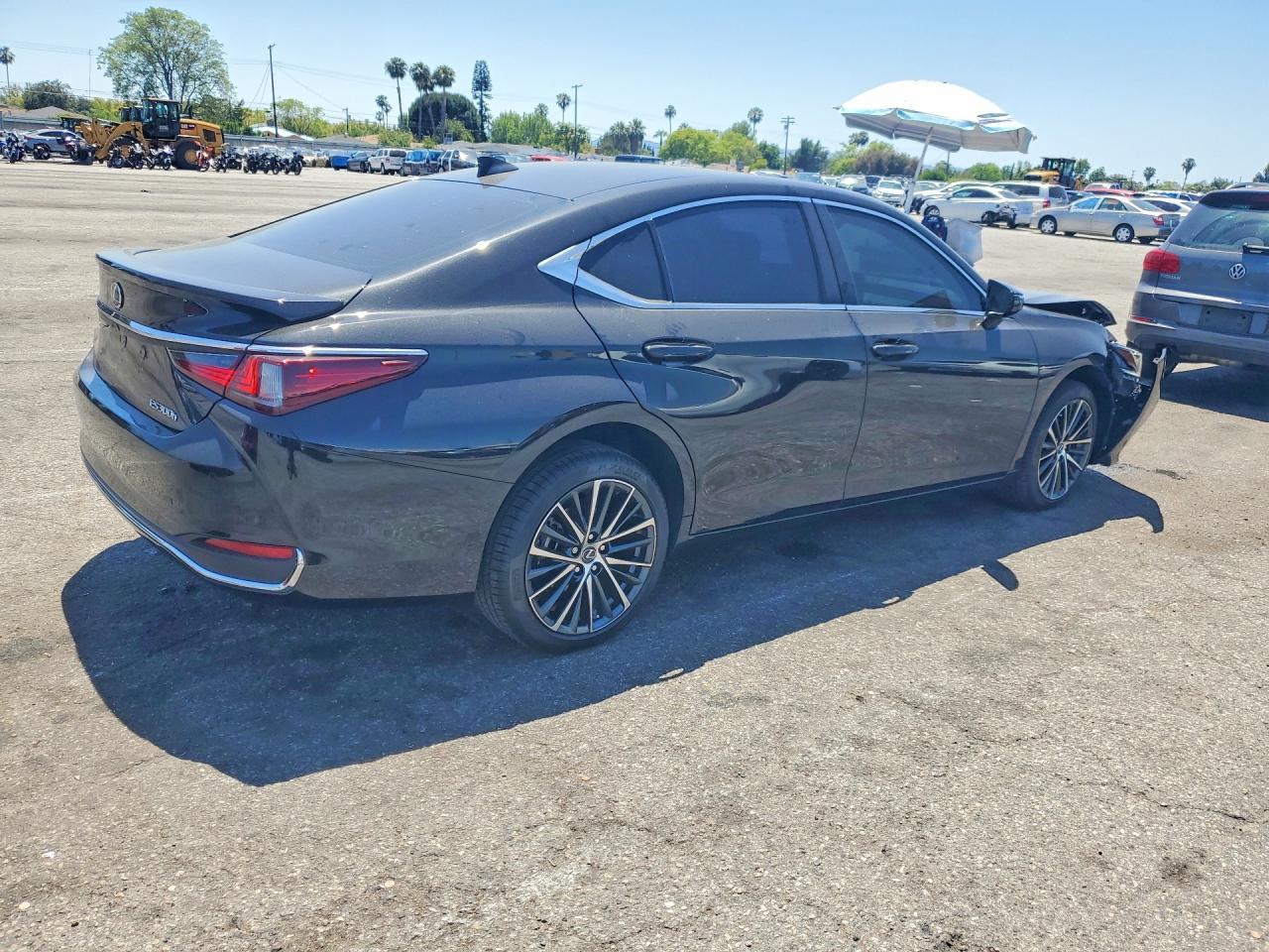 2024 Lexus Es 300H Base - Image 3
