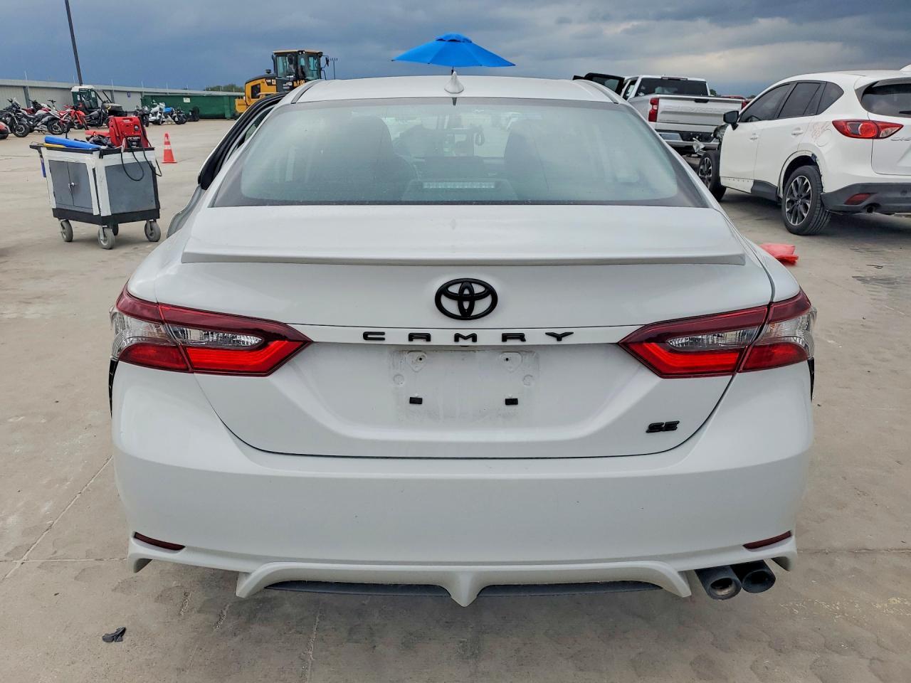 2024 Toyota Camry Se - Фото 6