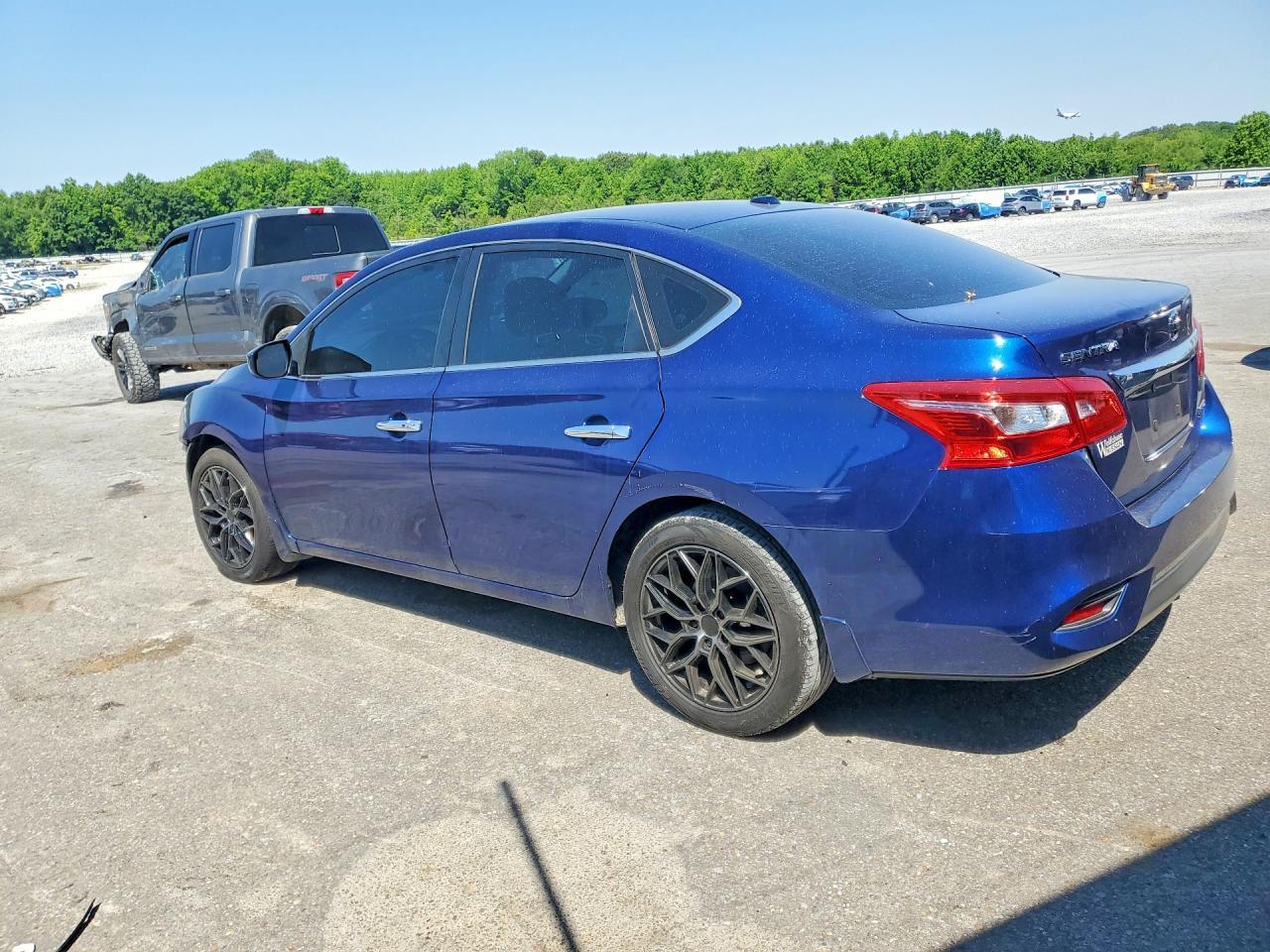 2019 Nissan Sentra Sv - Image 2