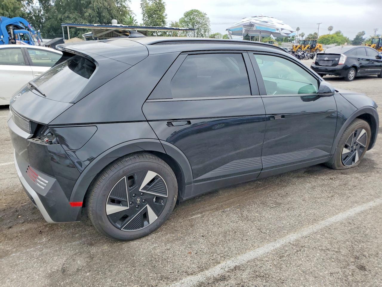 2025 Hyundai Ioniq 5 Sel - Image 3
