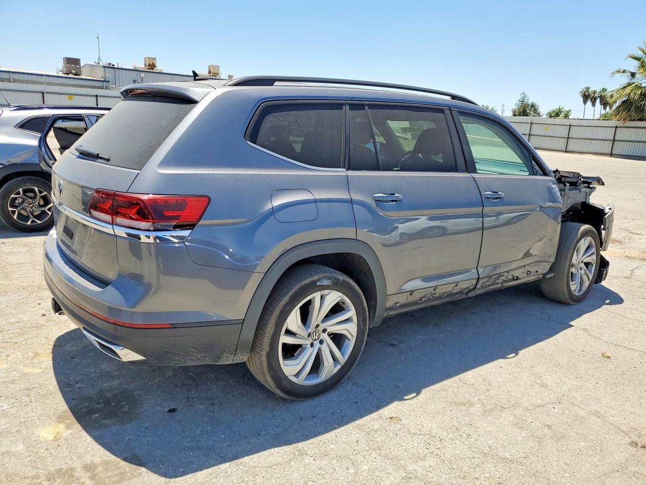 2021 Volkswagen Atlas Se - Фото 3