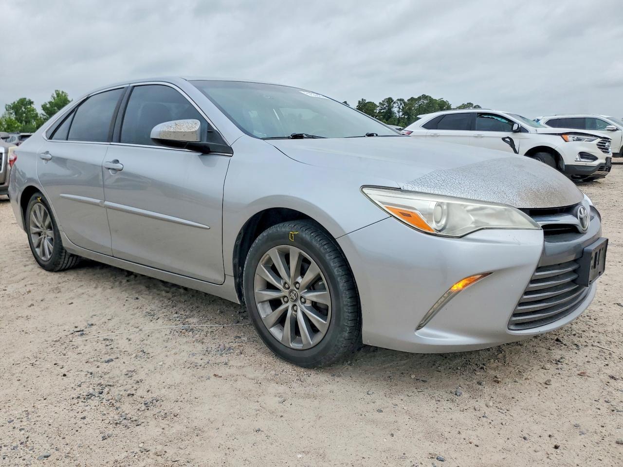 2017 Toyota Camry Xle - Фото 4