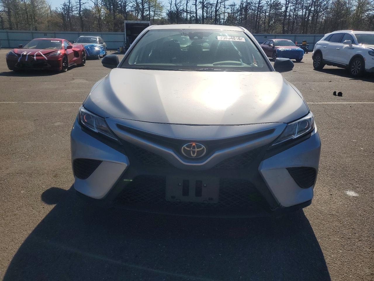 2020 Toyt Camry Hybr - Фото 5