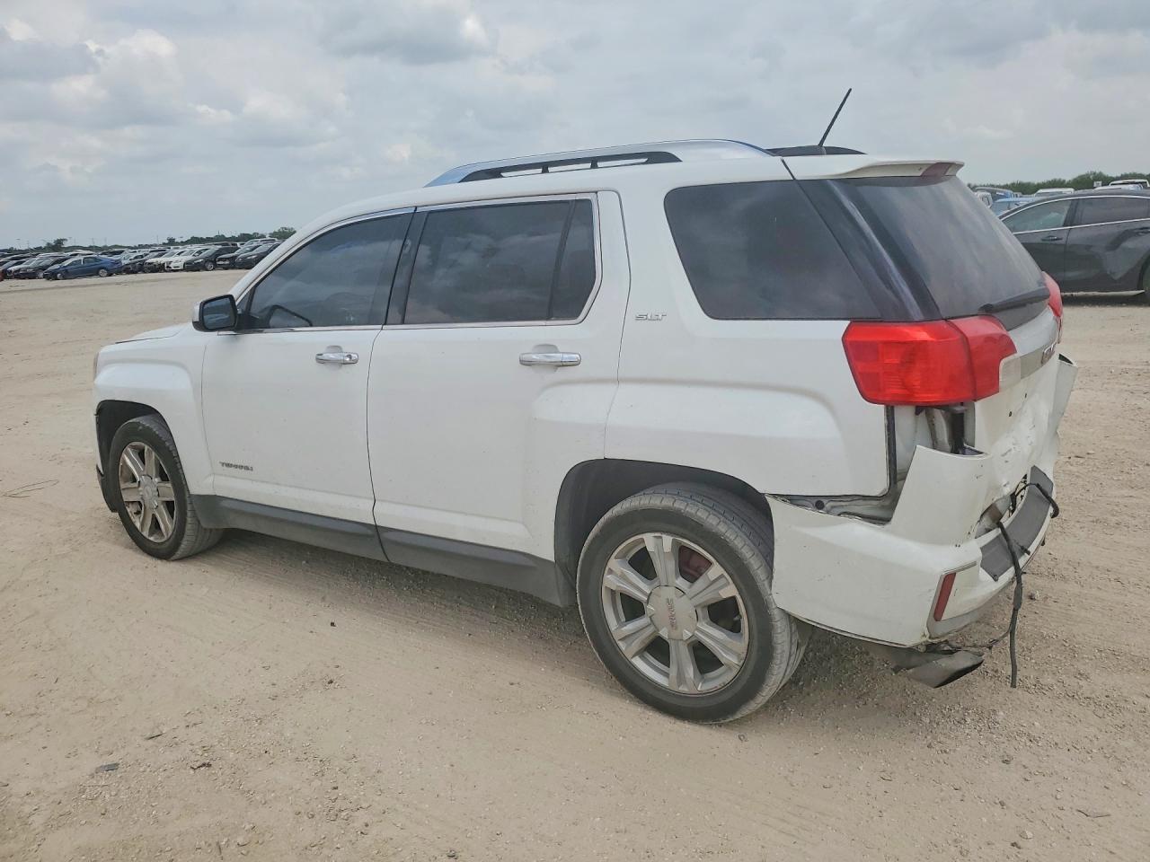 2017 GMC Terrain Slt - Image 2