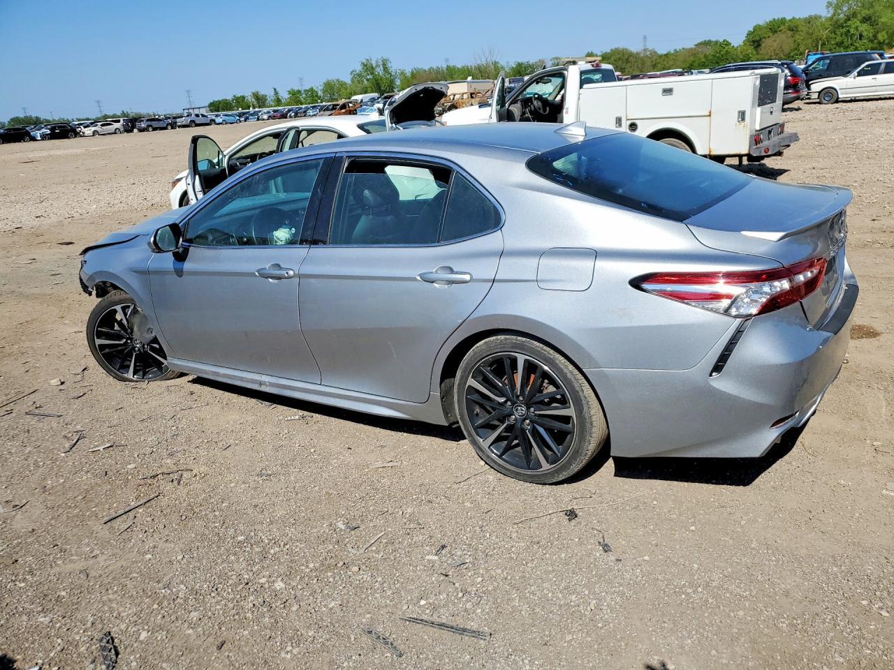 2020 Toyota Camry Xse - Image 2