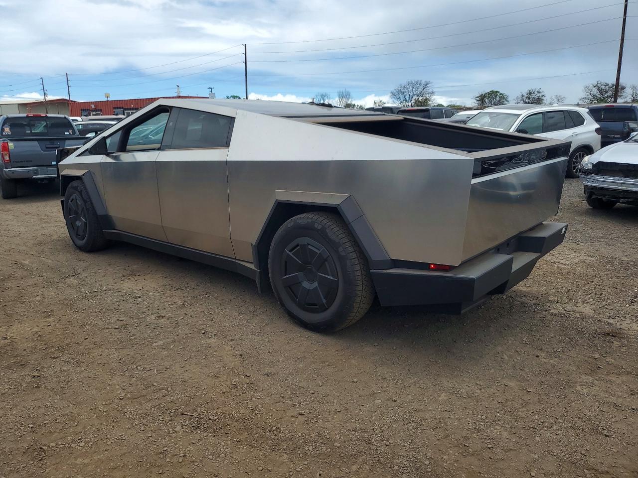 2024 Tesla Cybertruck - Image 2