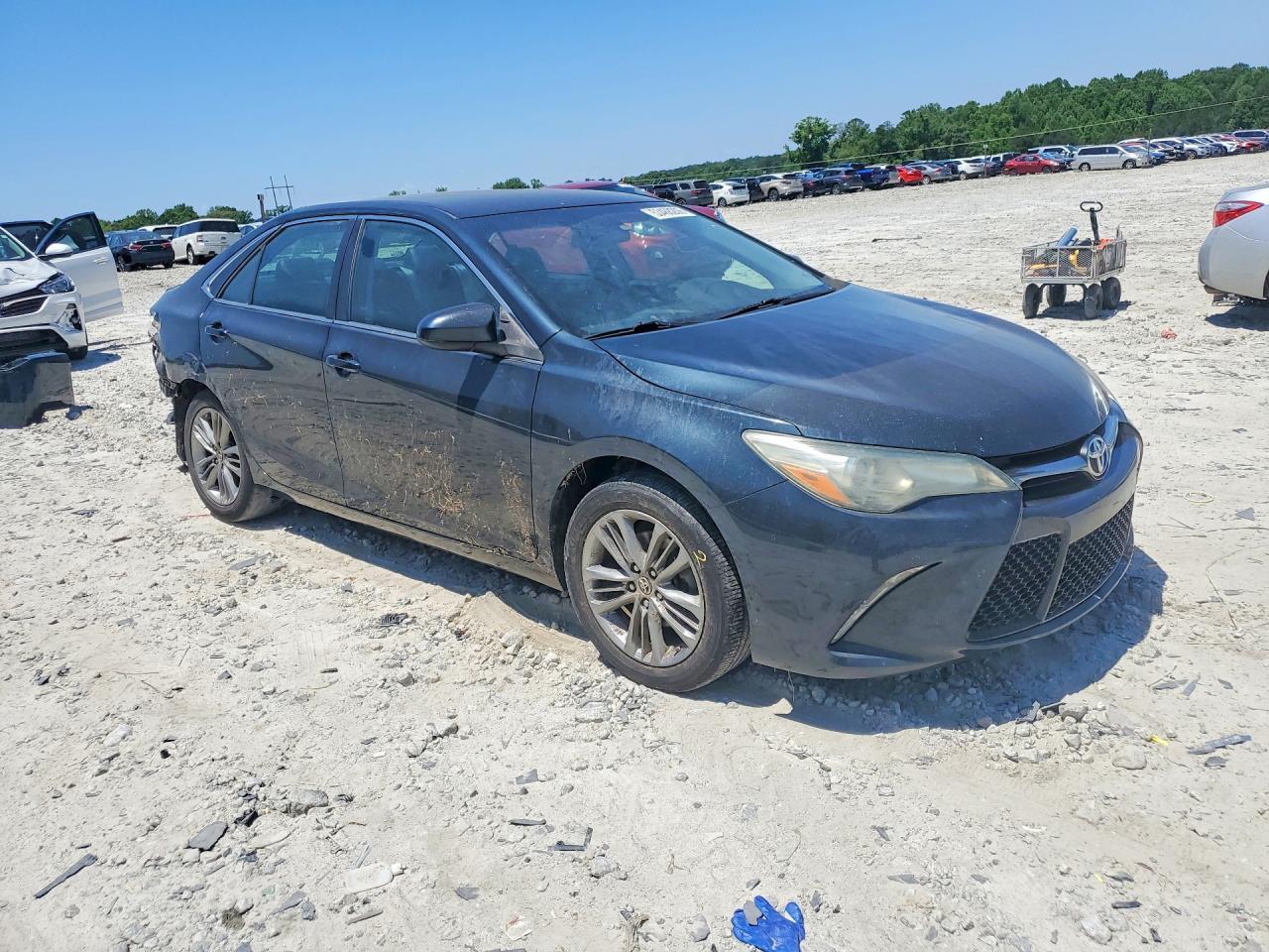 2015 Toyota Camry Se - Image 4