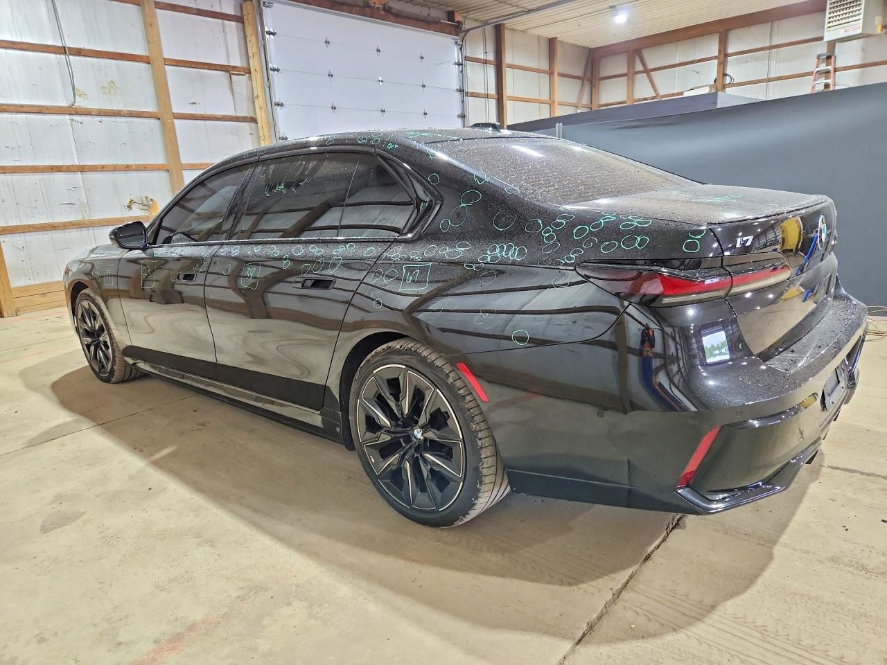2024 BMW I7 xDrive60 - Фото 2