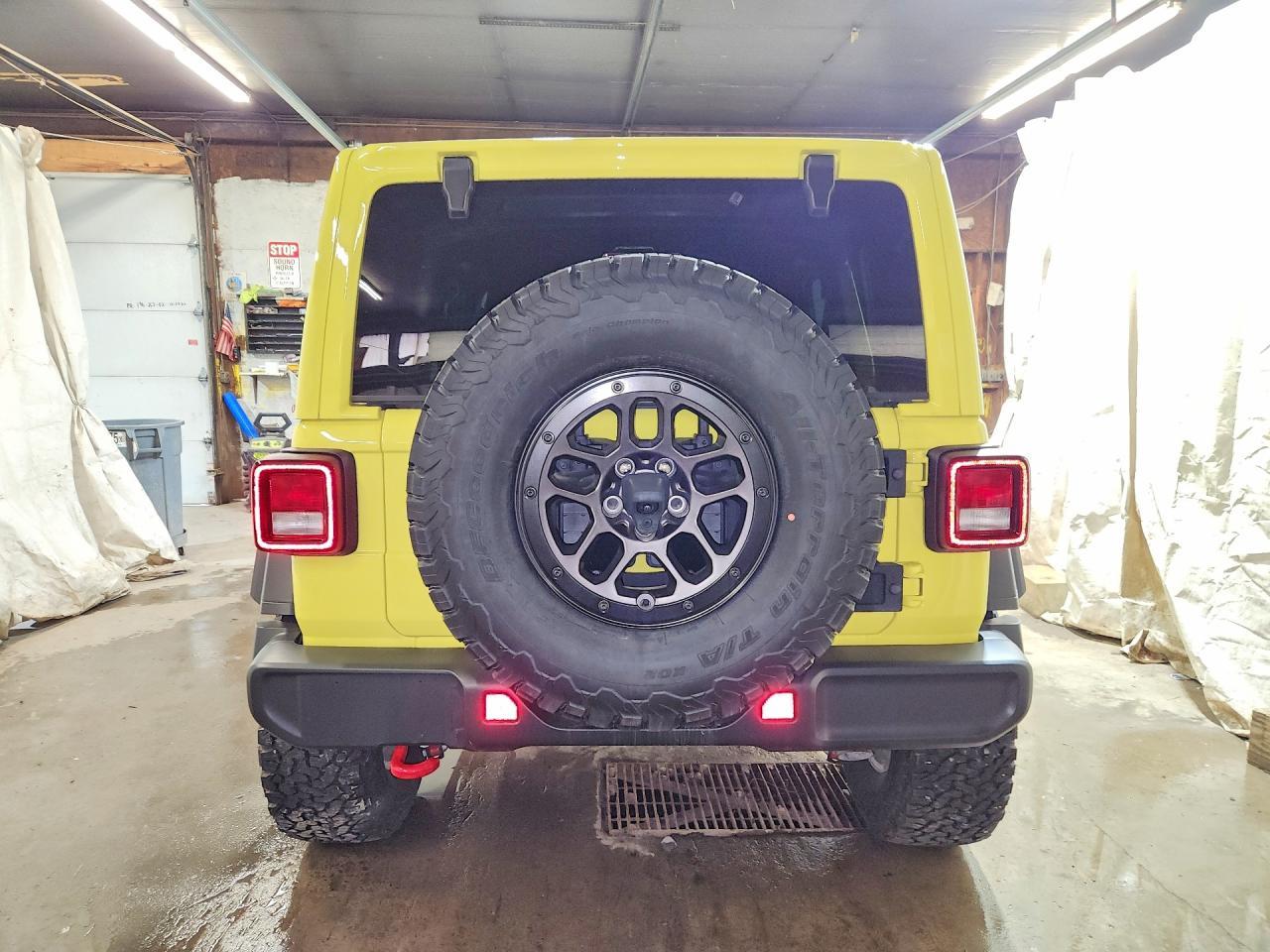 2023 Jeep Wrangler Rubicon - Image 6