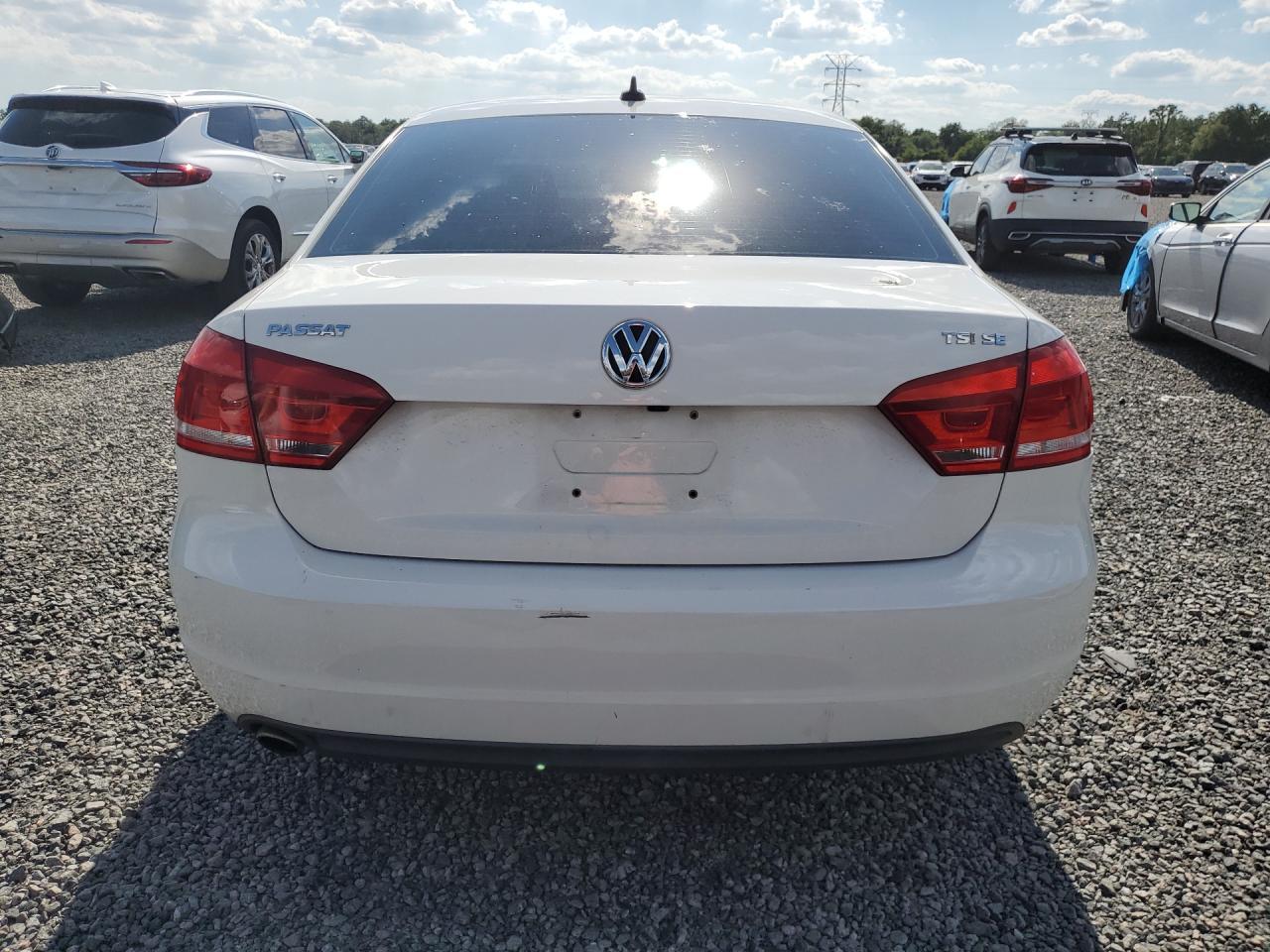 2015 Volkswagen Passat Se - Фото 6