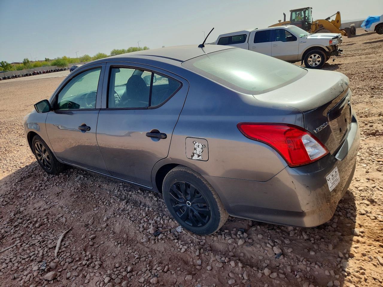 2016 Nissan Versa - Image 2